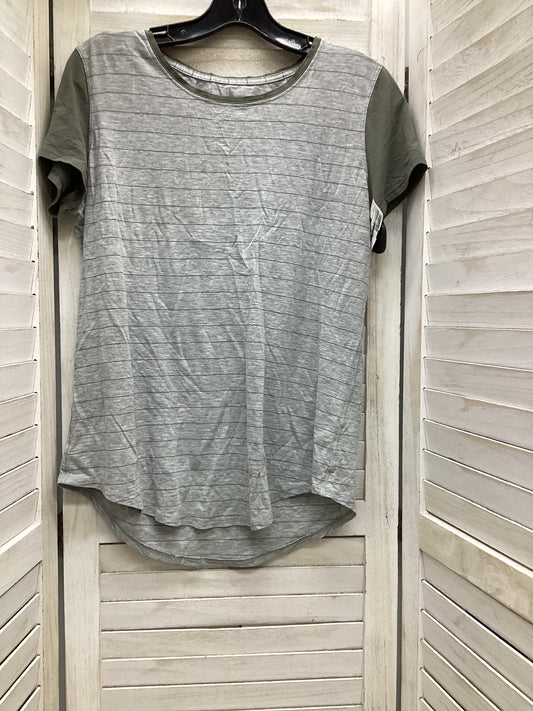 Athletic Top Short Sleeve By Lululemon In Grey, Size: S