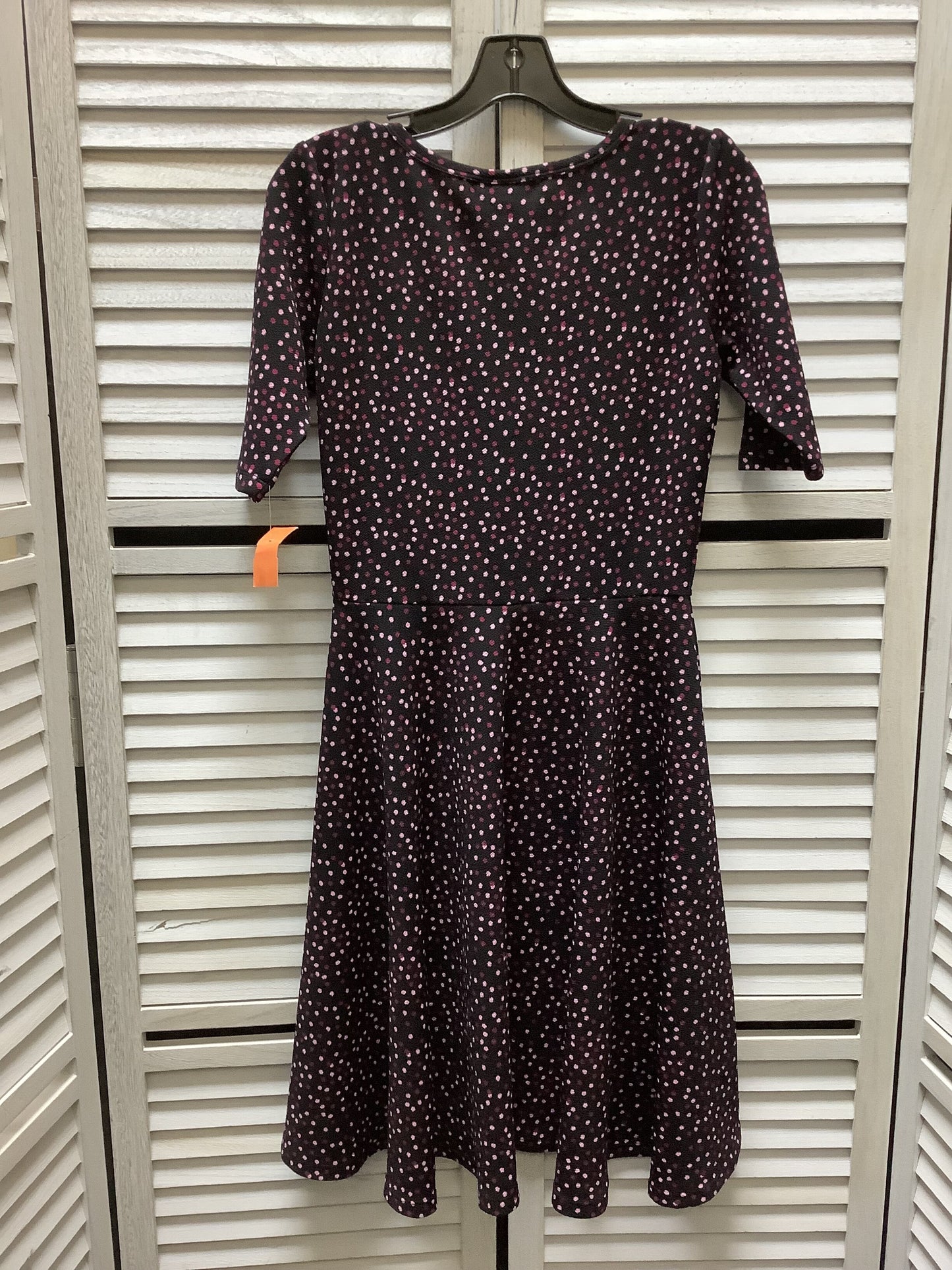 Dress Casual Short By Lularoe  Size: M