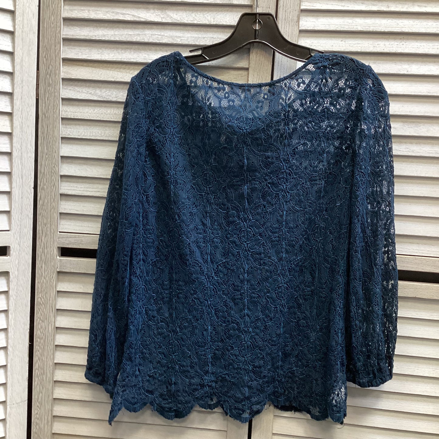 Top Long Sleeve By Loft In Blue, Size: Xs