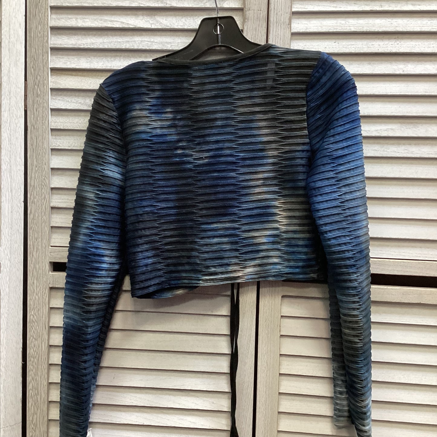 Top Long Sleeve By Clothes Mentor In Blue, Size: S