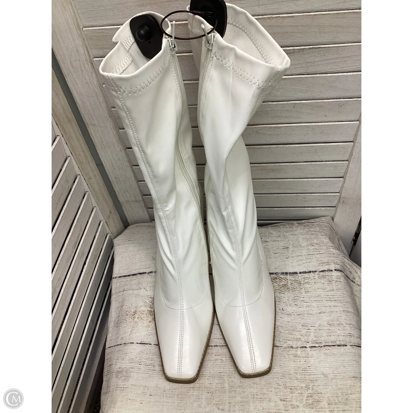 Boots Mid-calf Heels By Clothes Mentor In White, Size: 11