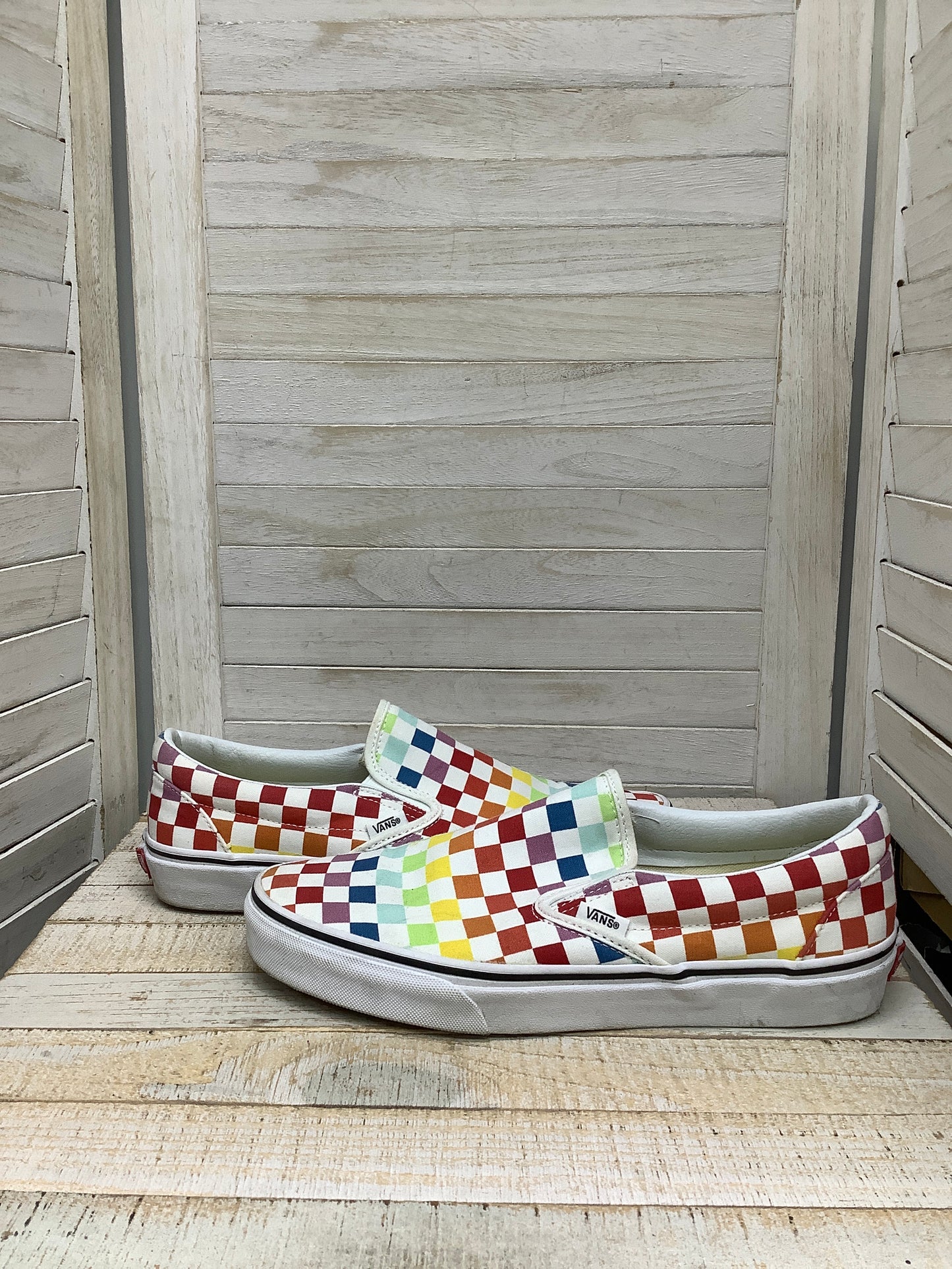 Shoes Sneakers By Vans In Rainbow Print, Size: 10.5