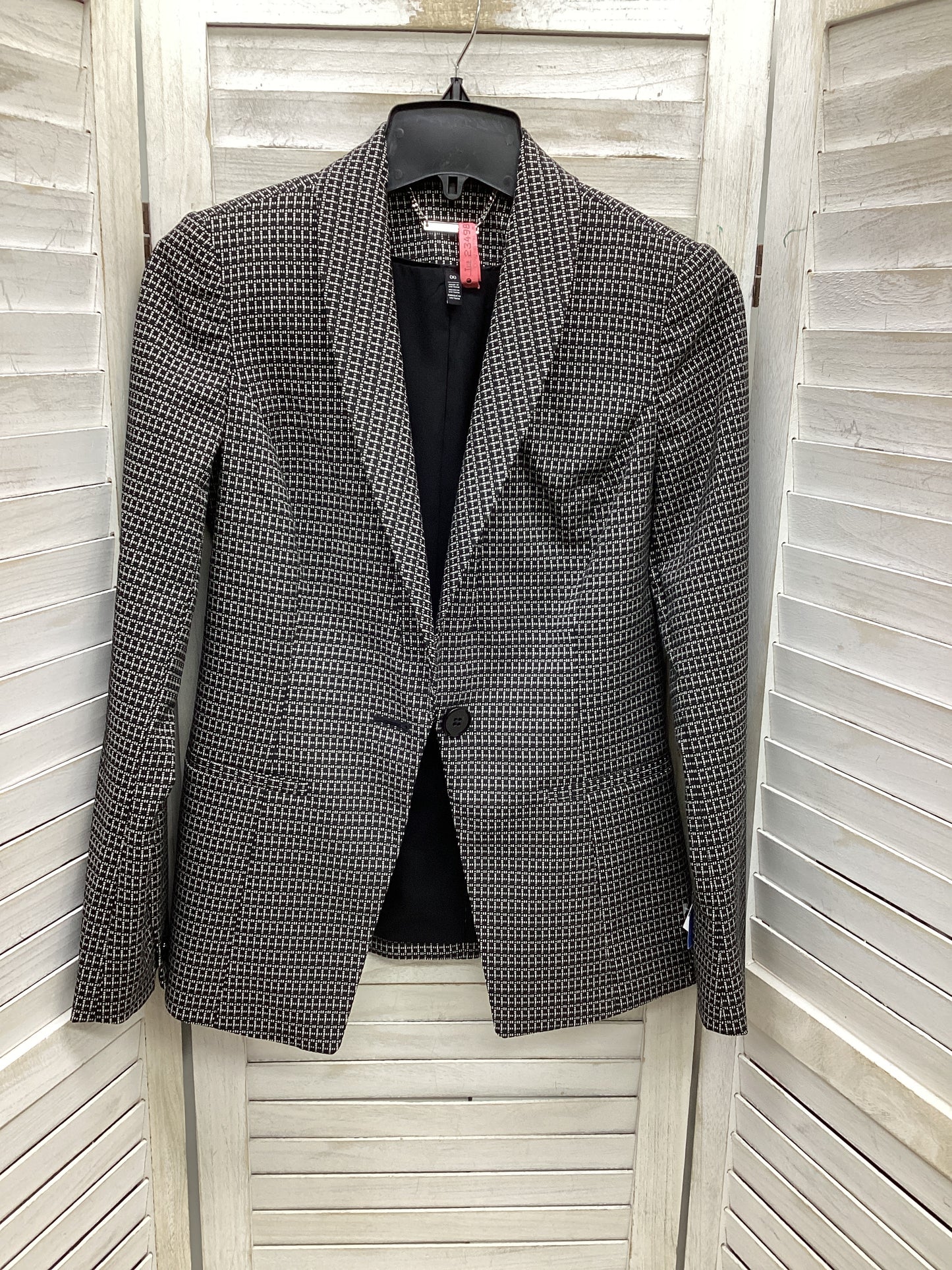 Blazer By White House Black Market In Black & White