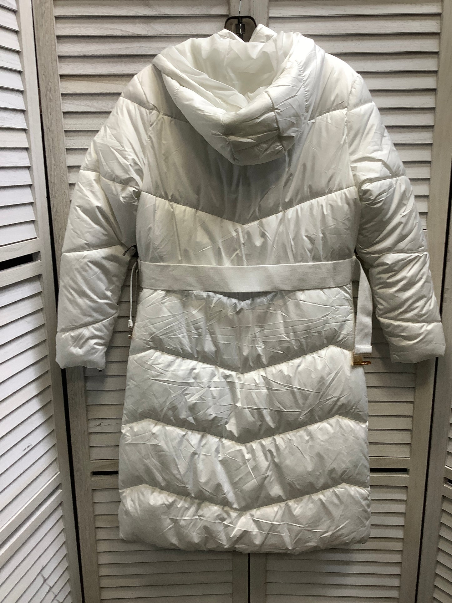 Coat Puffer & Quilted By Haute Monde In White, Size: S