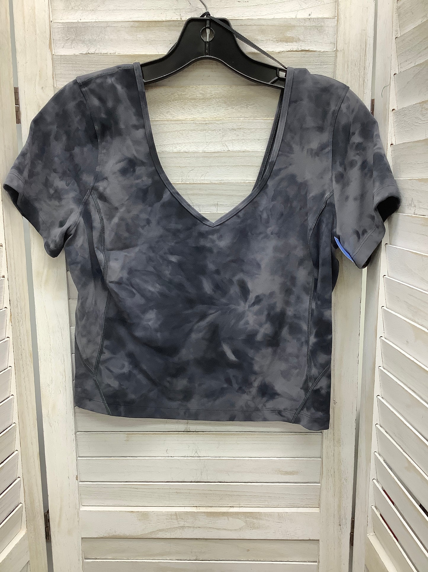 Top Short Sleeve By Lululemon In Grey, Size: 10