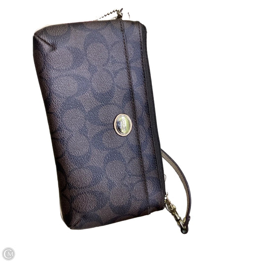 Wristlet Designer By Coach, Size: Medium
