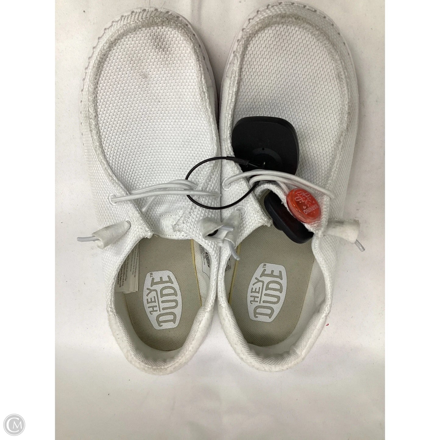 Shoes Flats By Hidden In White, Size: 7