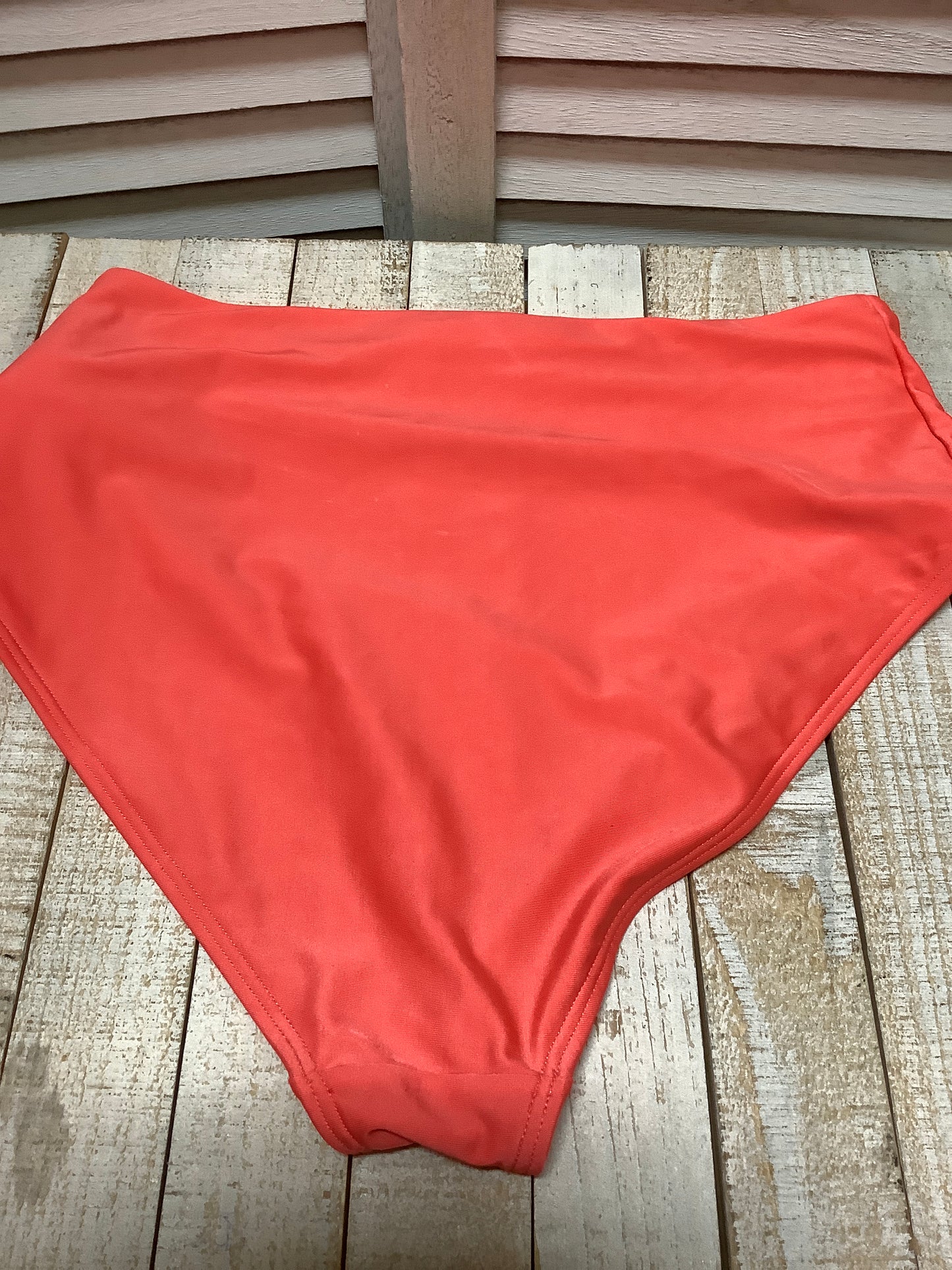 Swimsuit Bottom By Old Navy  Size: M