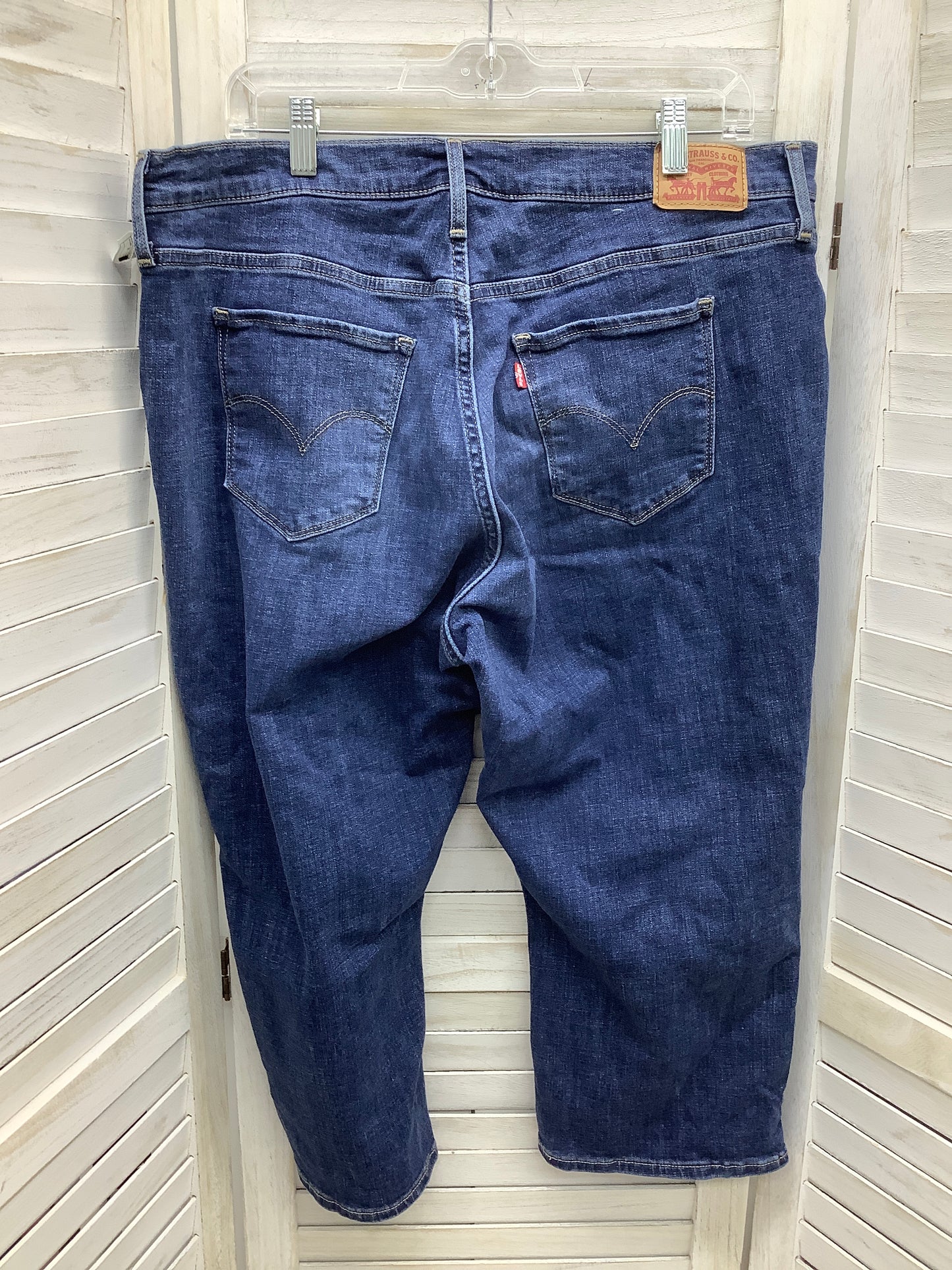 Capris By Levis  Size: 18