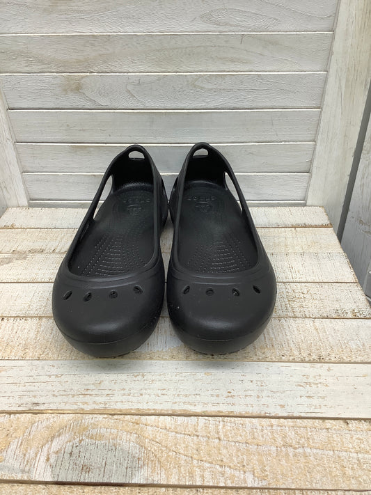 Shoes Flats Ballet By Crocs  Size: 10